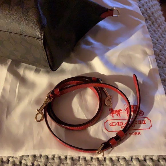 Coach Handbag - Picture 3 of 7